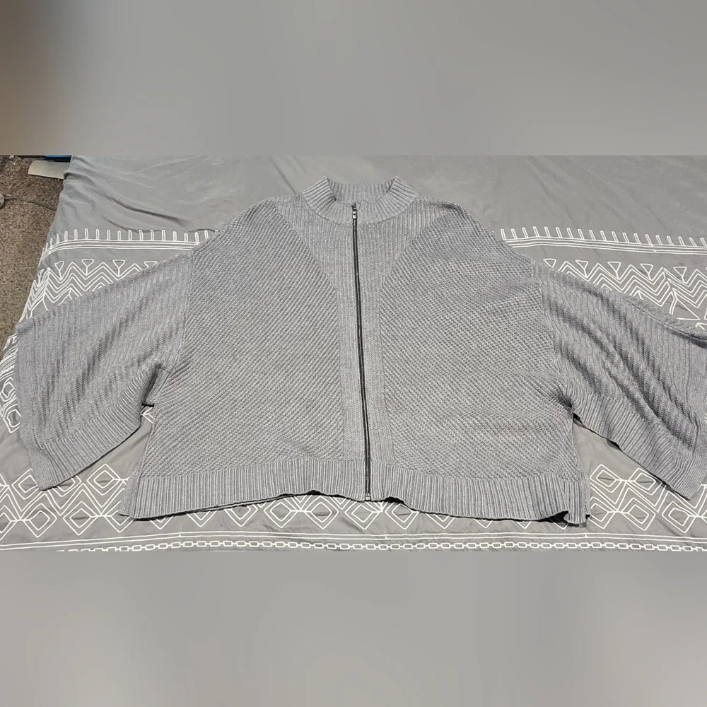 Lululemon Softer Still Wrap In Heathered Grey - Picture 1 of 9